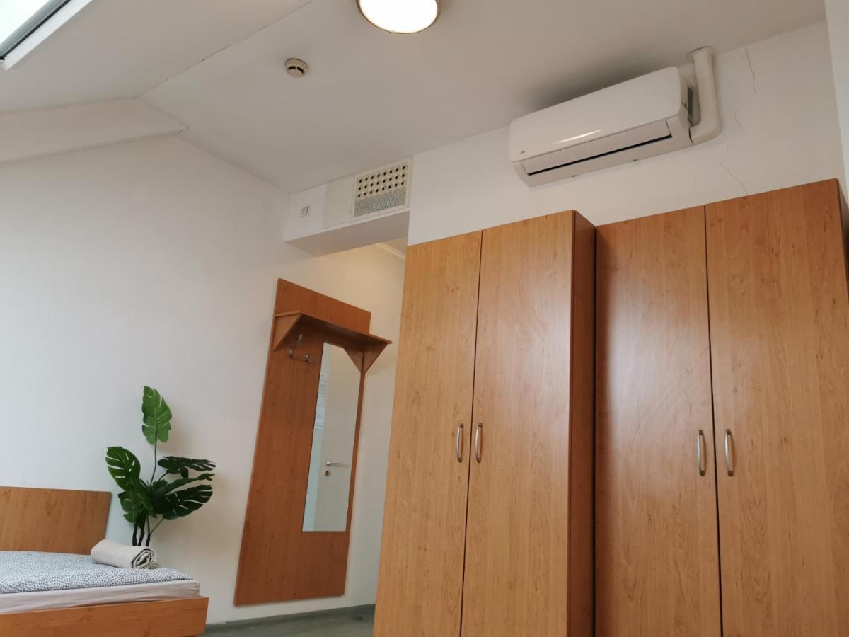 הוסטל Dunaújváros Hid Ifjusagi Szallo מראה חיצוני תמונה